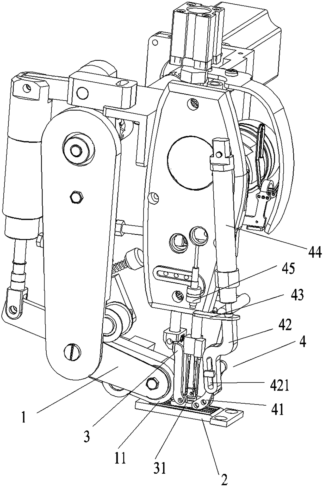Auxiliary pulling mechanism of a sewing machine
