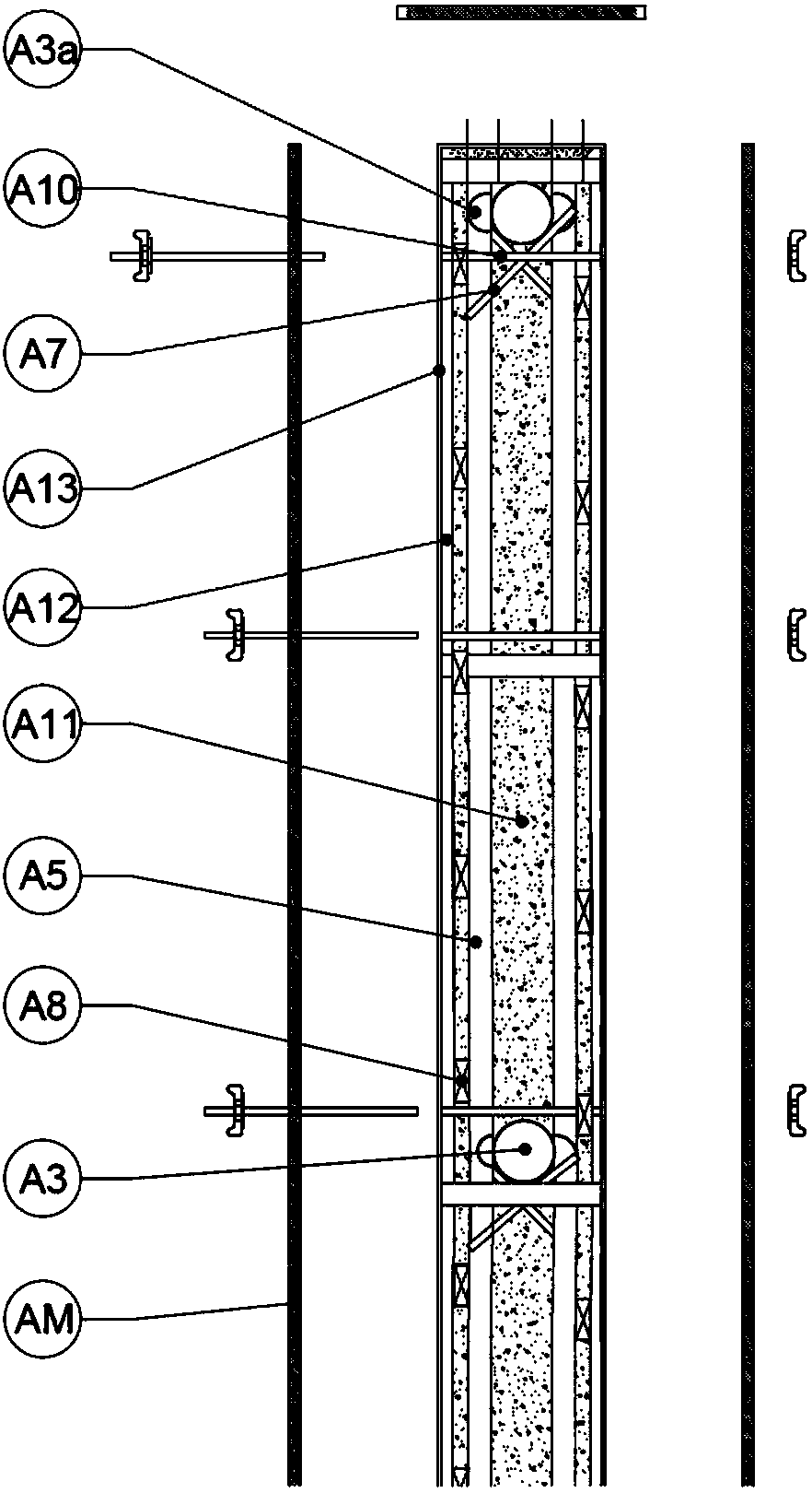 Structural wall with a structure exogenous to the longitudinal axis thereof for enabling the inside of the wall to be filled on site