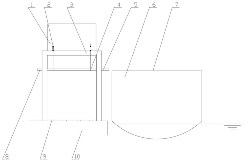 Motion compensation method suitable for FPSO upper module lifting and installing process