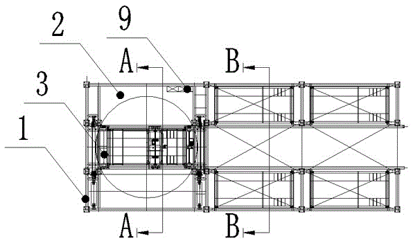 A plate-type tandem mechanical parking equipment with a chain-driven rotary center lift