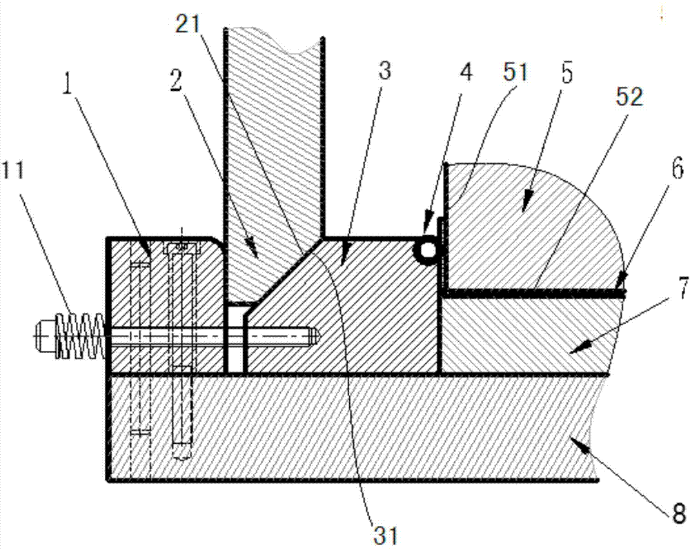 L-shaped non-trace bending die