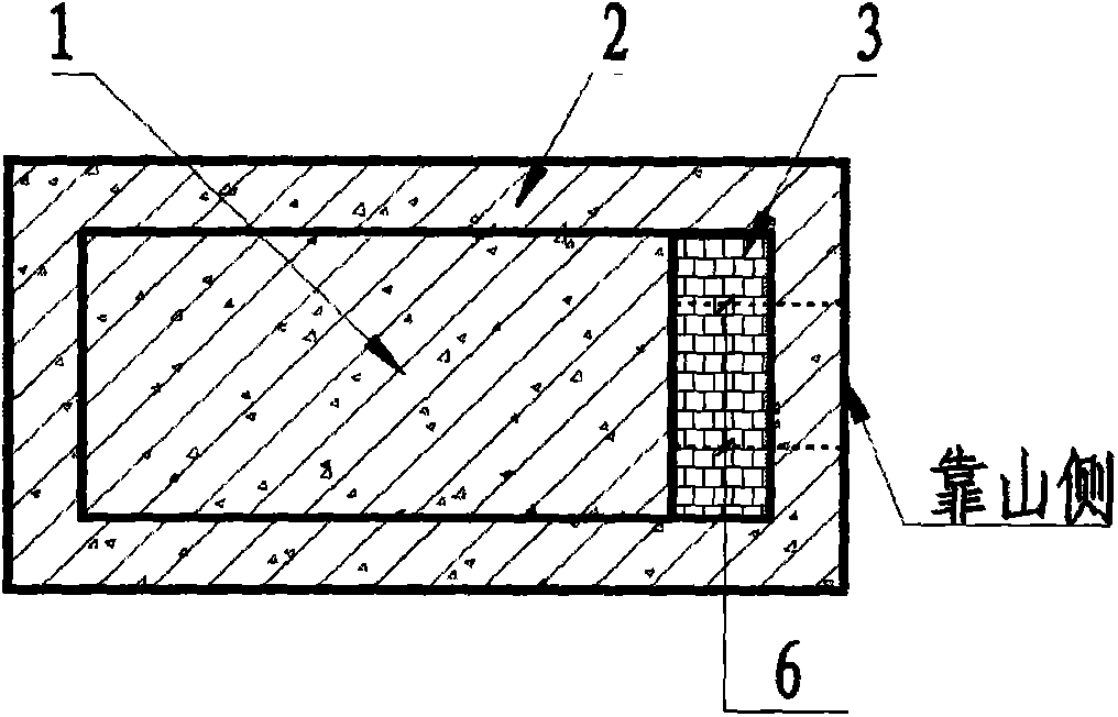 Novel slide-resistant pile structure superior in seismic performance and implement method thereof