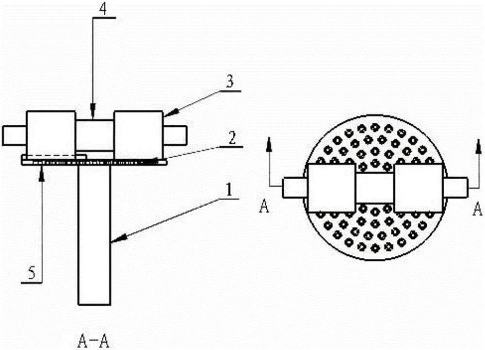 Particle extruding and forming mechanism provided with concave-convex pattern roller pairs