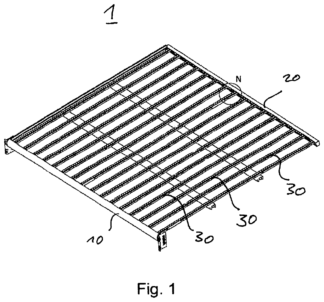 Locking device and method for locking a wheel track to an end beam, carton flow bed rack and use