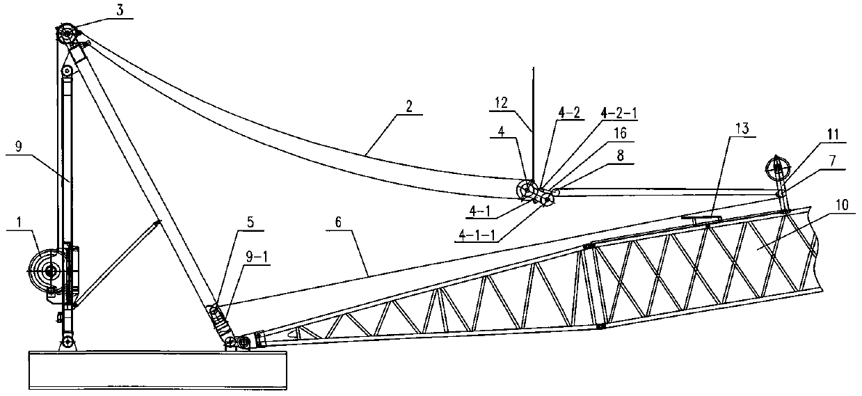 Variable-amplitude movable pulley block winding and unwinding device convenient for transition