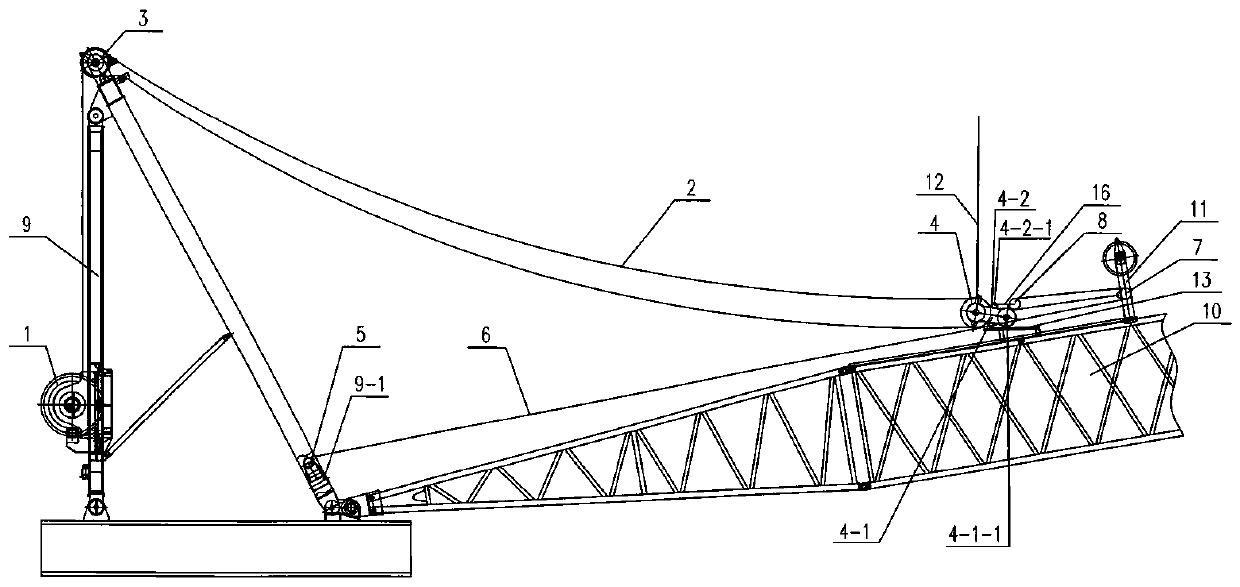 Variable-amplitude movable pulley block winding and unwinding device convenient for transition