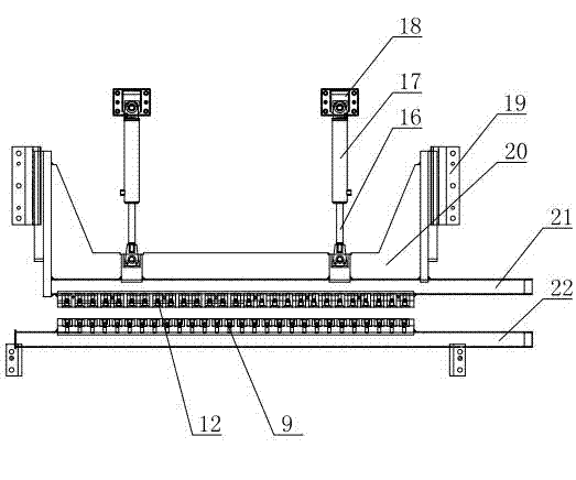 Device for removing oil on surface of belt material