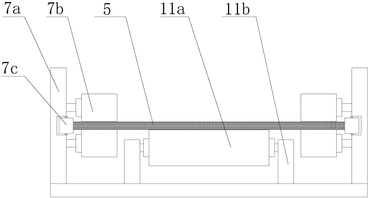 Medicinal material anti-scattering device in microwave drying process of Chinese medicinal materials