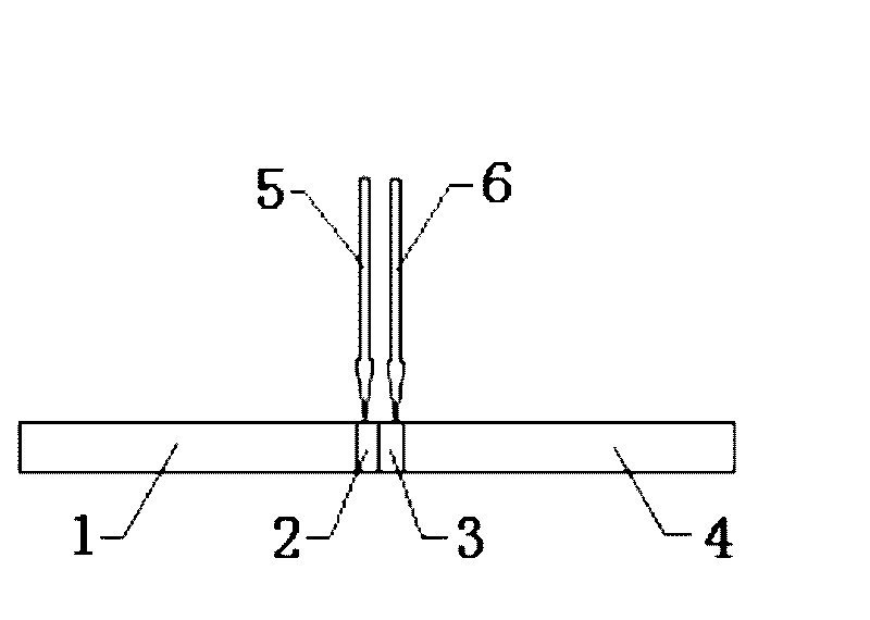 Method for controlling brittle phases of titanium and stainless steel electronic beam welding joints adopting composite intermediate layers