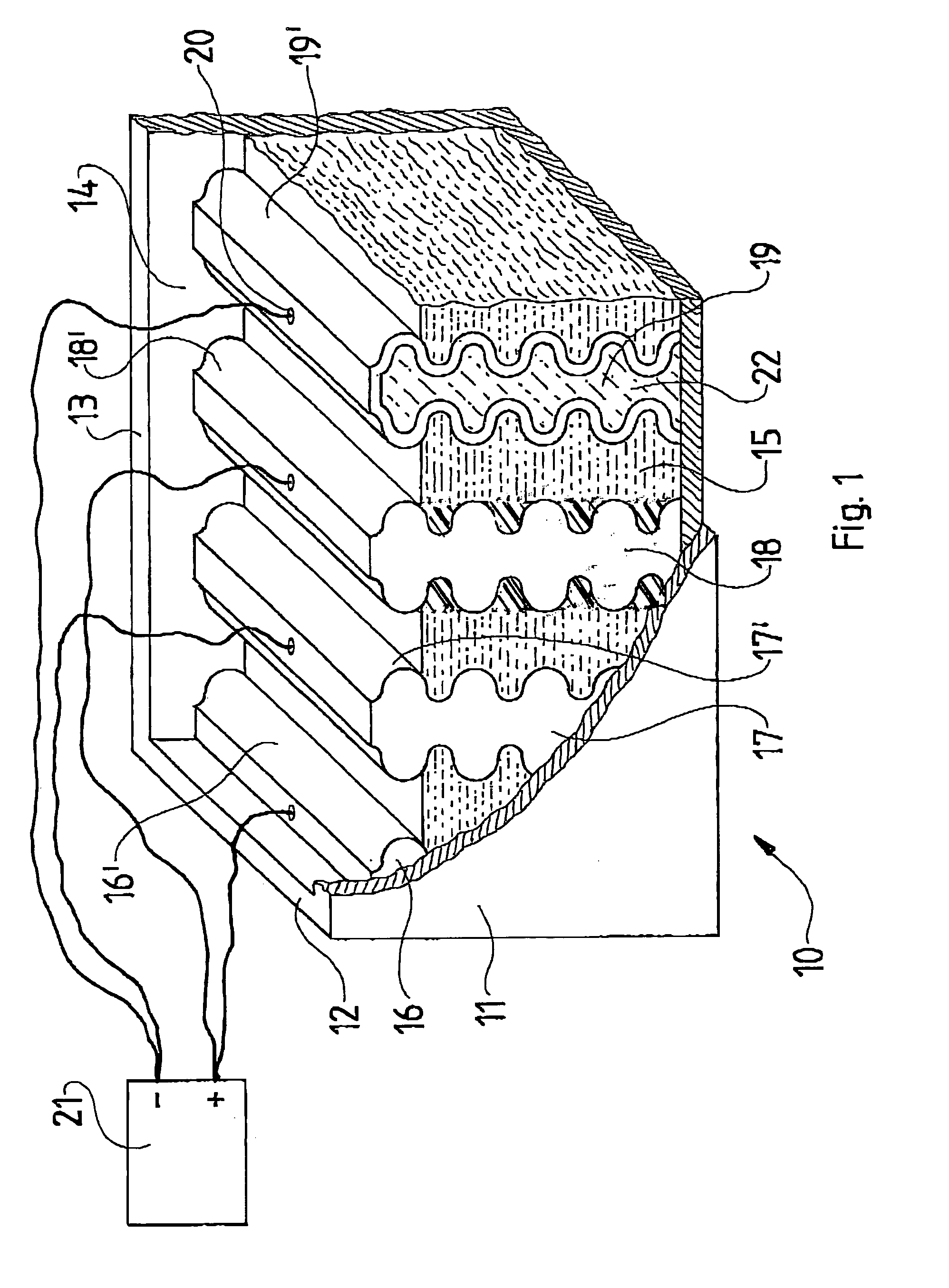 Chamber for the treating cells contained in a suspension in an electric field