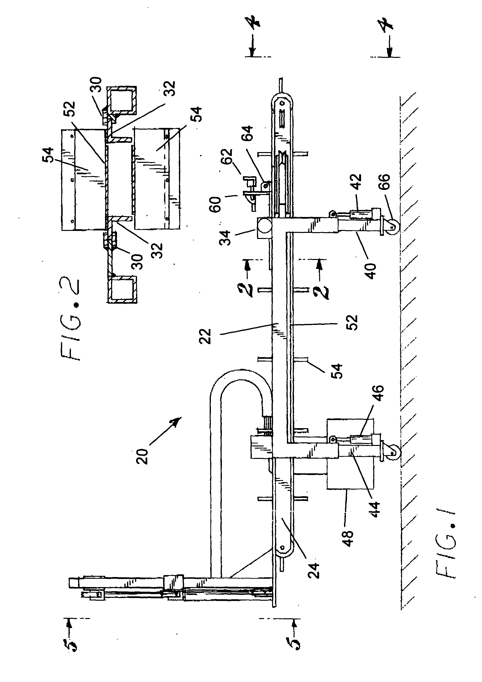 Wine pomace extraction apparatus and method