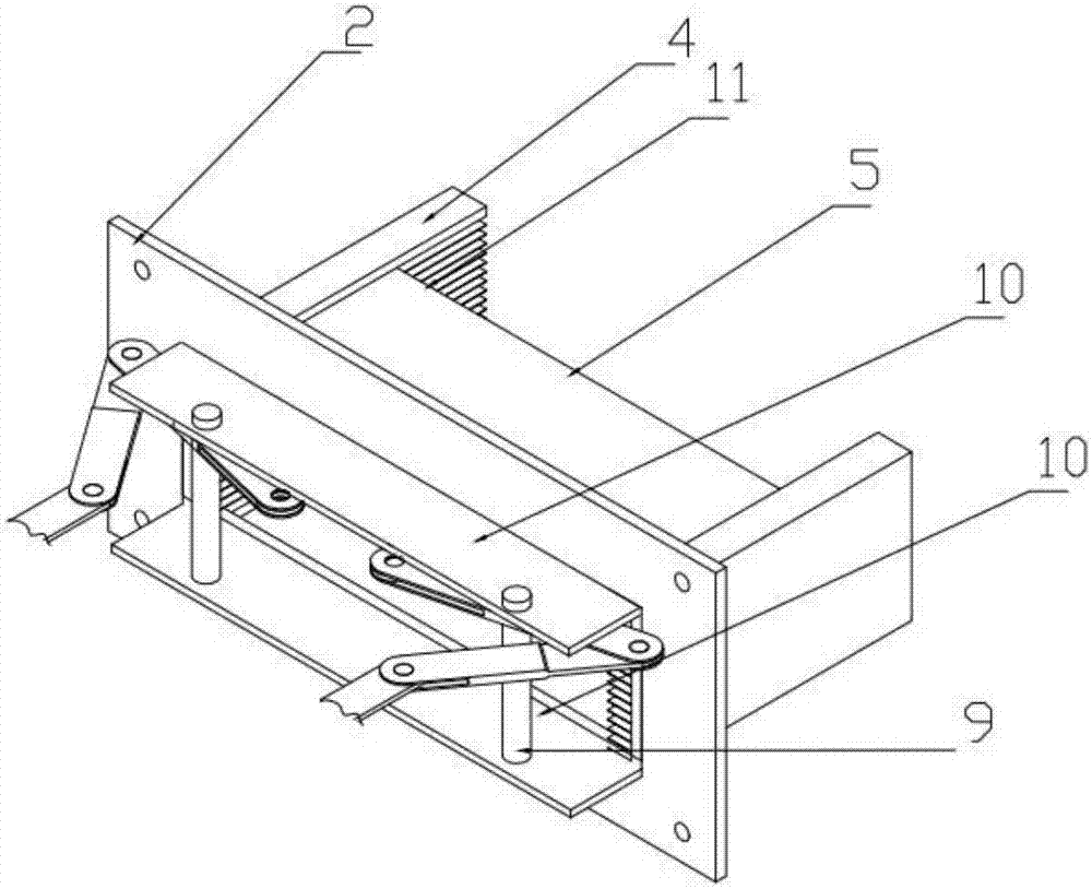 A static and inertial force balance mechanism for a heald frame