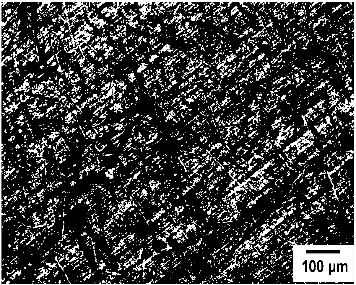 Short fiber-silicon carbide nanofiber reinforced silicon carbide porous ceramic material and preparation method thereof