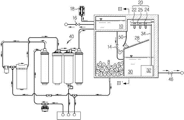 Device for preventing water from flowing into ice container