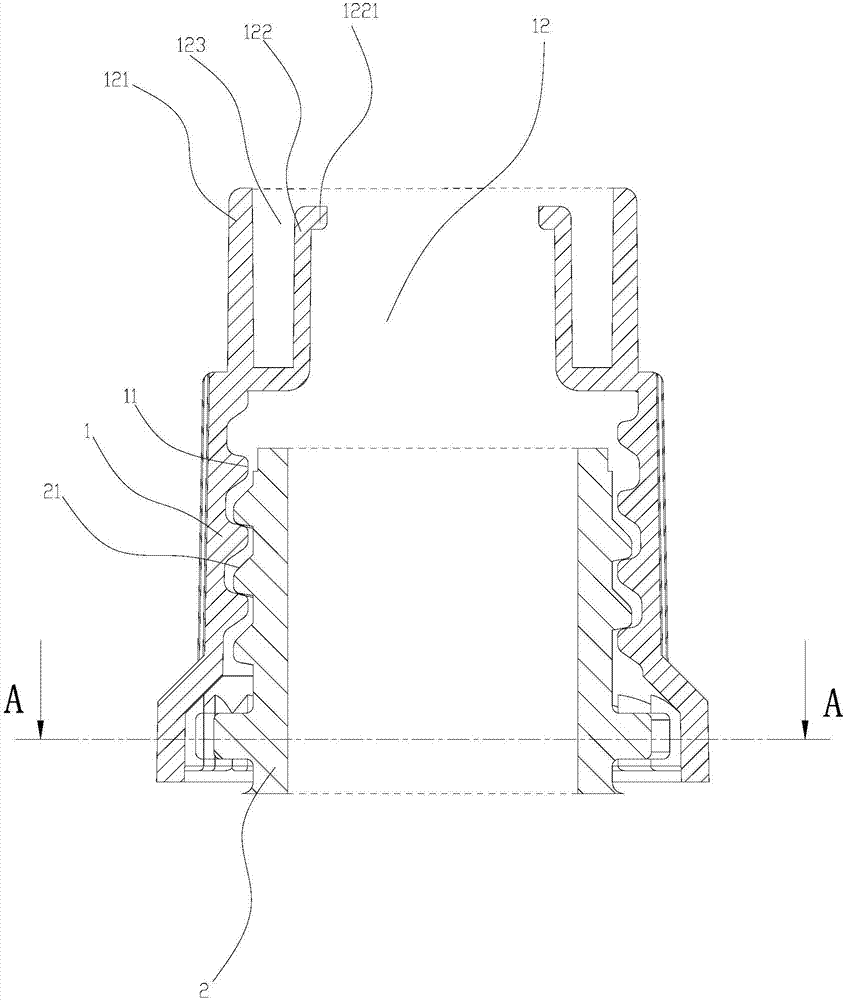 Inversion preventing structure and liquid bottle formed by same