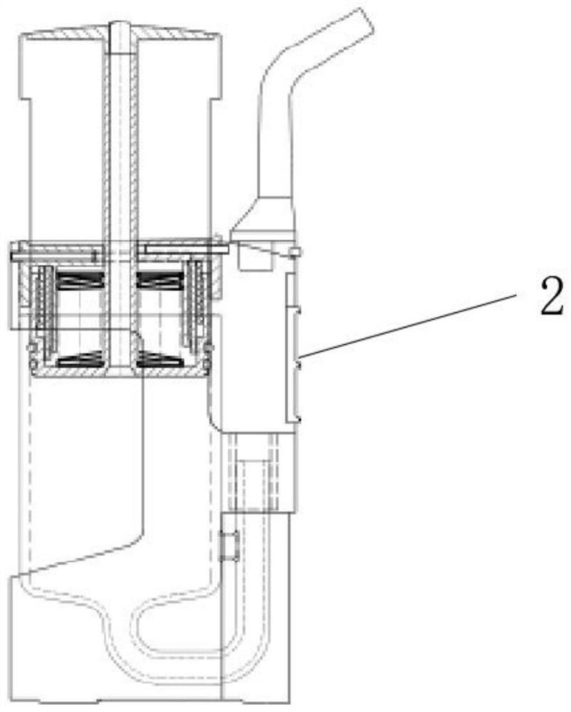 Liquid food conveyor