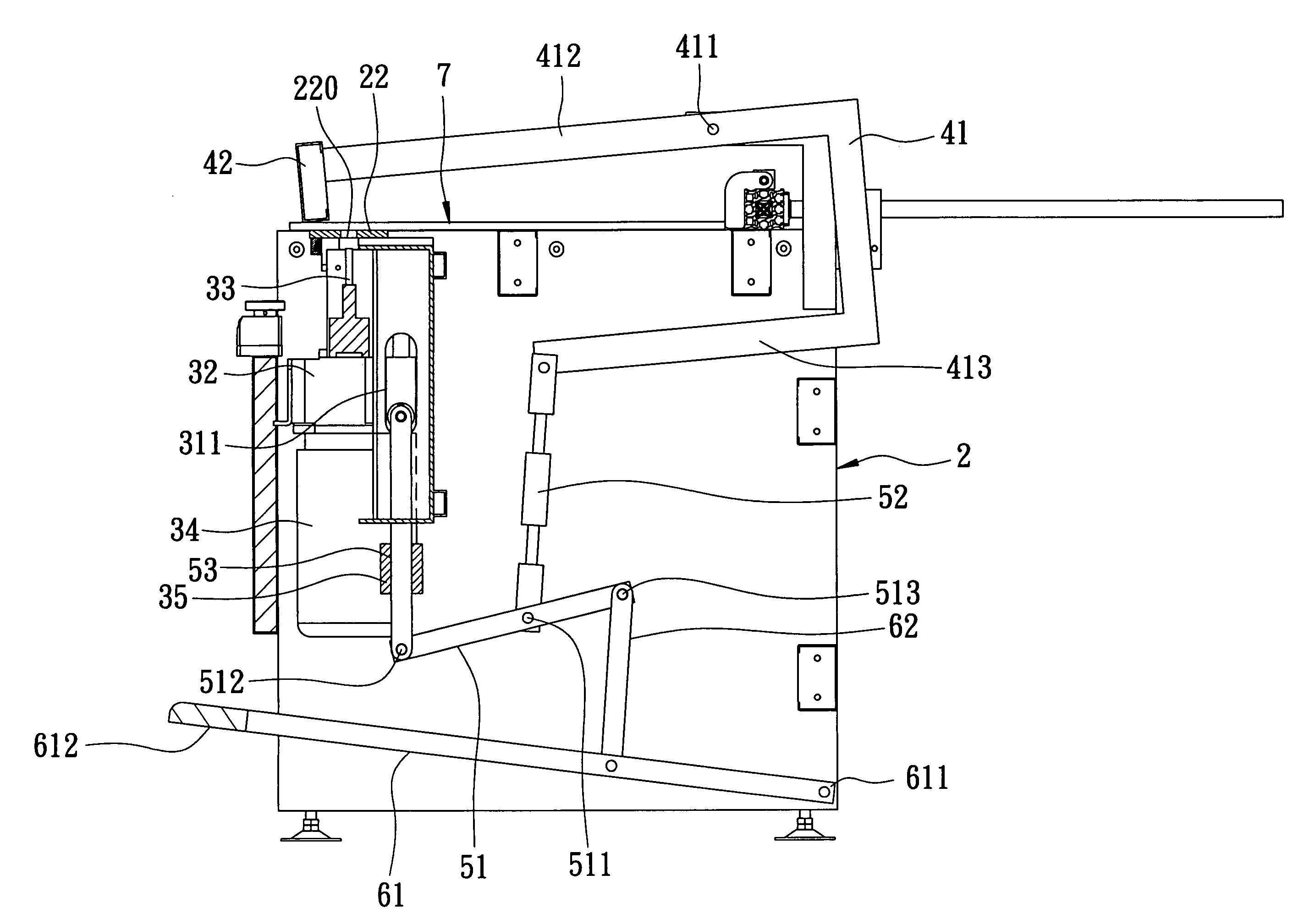 Working machine that can clamp a workpiece automatically