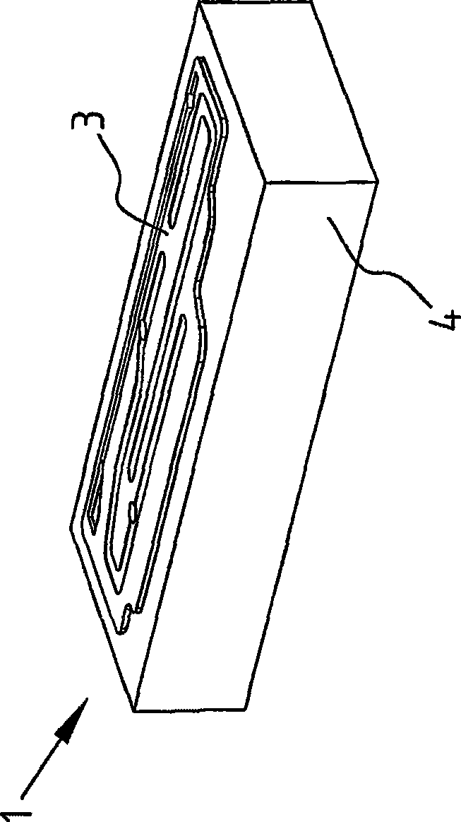 Covering element comprising a sound absorbing element