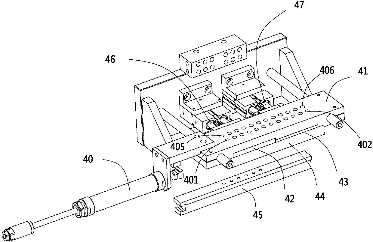 Automatic assembling device used for assembling steel balls and steel pins simultaneously and assembling method of automatic assembling device