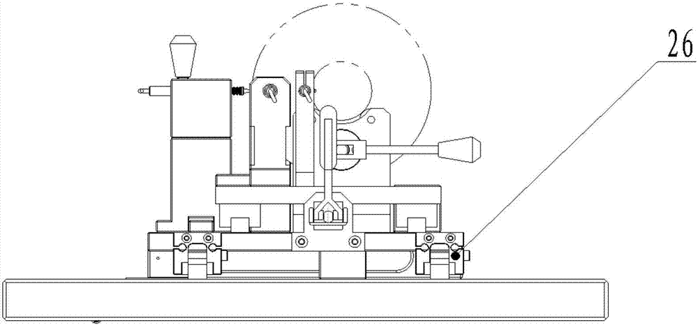 Locating device used for stepped shaft runout detection and locating method thereof