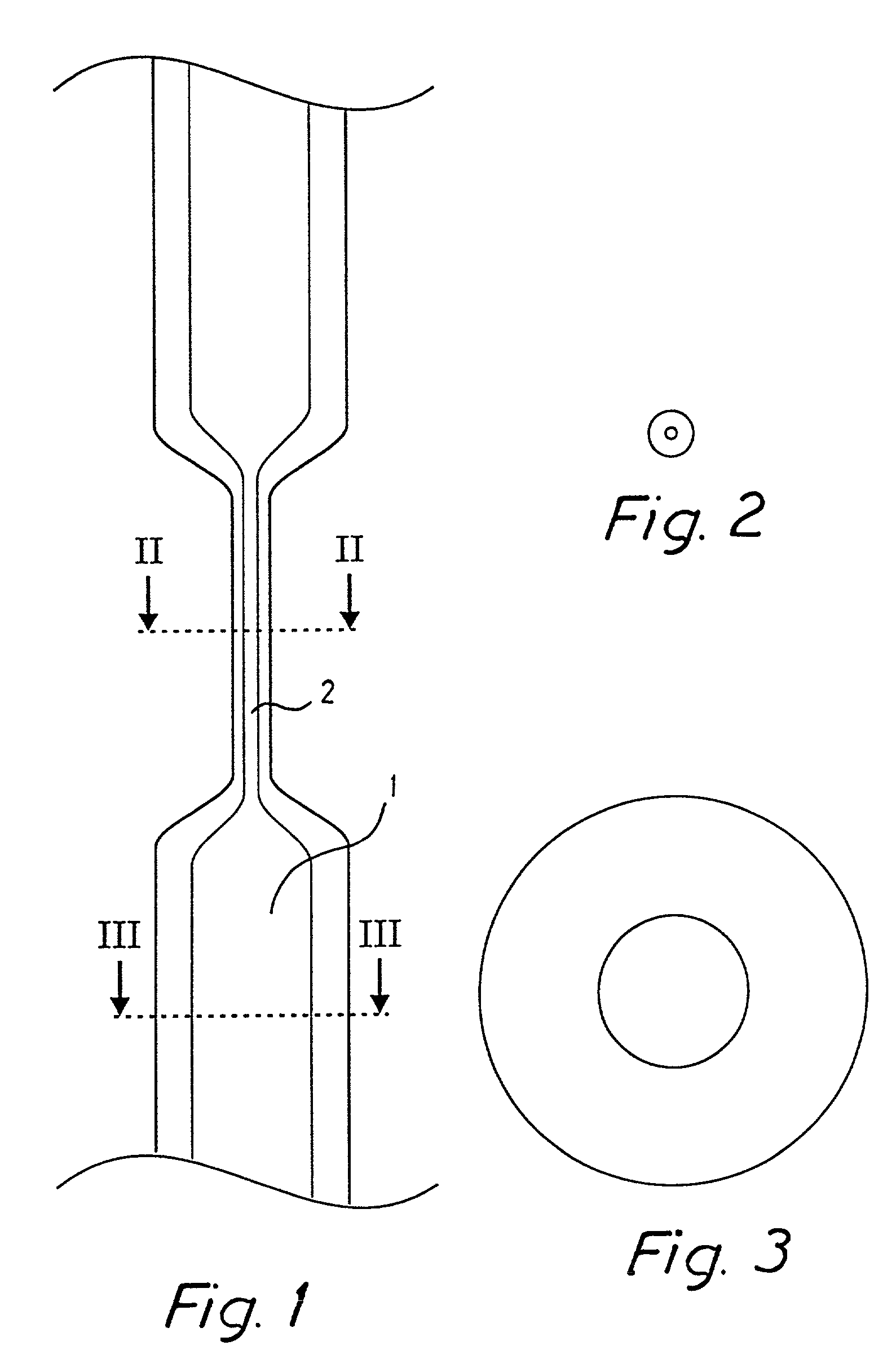 Method, apparatus and flow cell for high sensitivity detection of fluorescent molecules