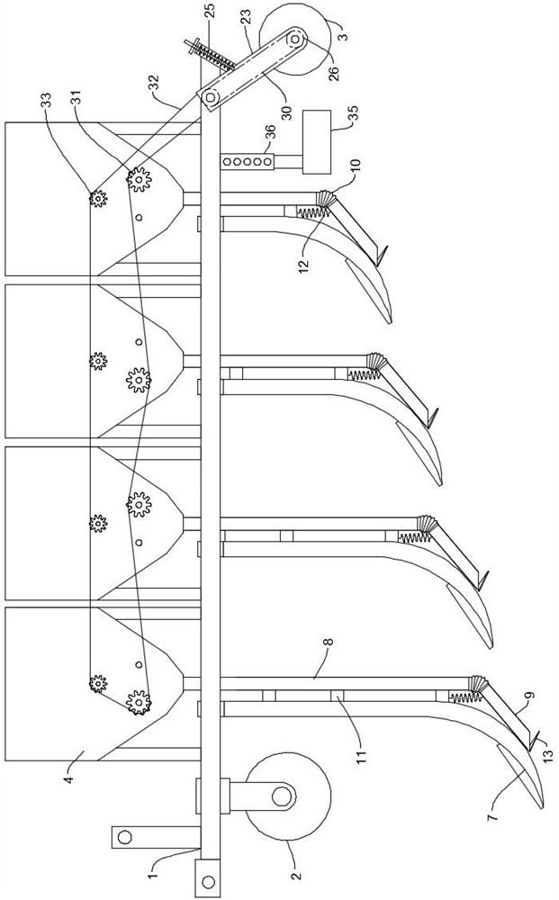 Method and device for applying layered and heterogeneous straw with different degrees of fragmentation and maturity to saline-alkali land