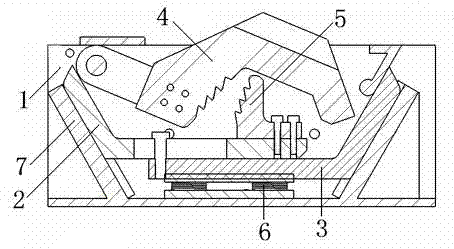 Mechanical supporting mechanism of bamboo splitting machine