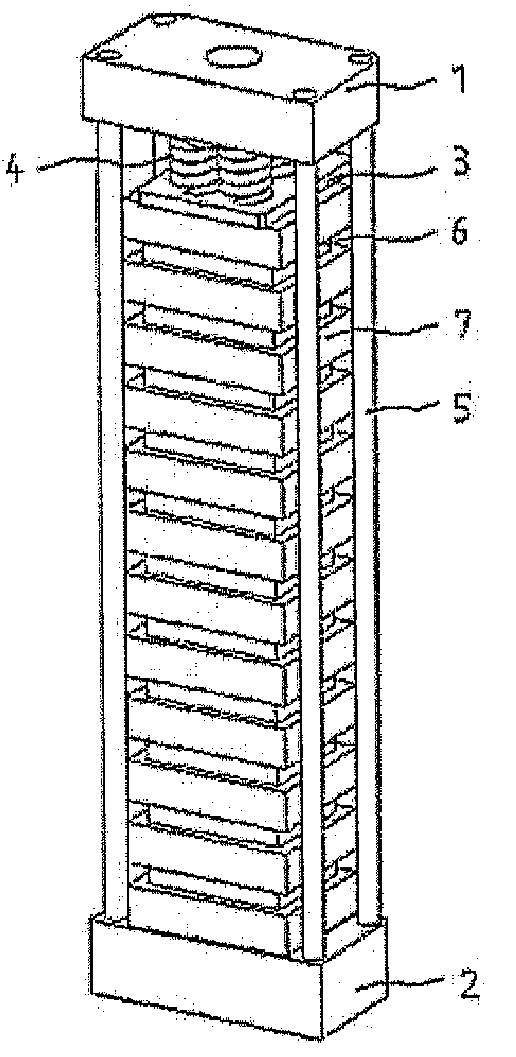 A power semiconductor arrangement and a semiconductor valve provided therewith