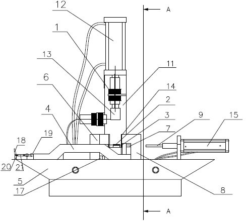Device for assembling handle skeleton and balance weight block of vehicular door automatically