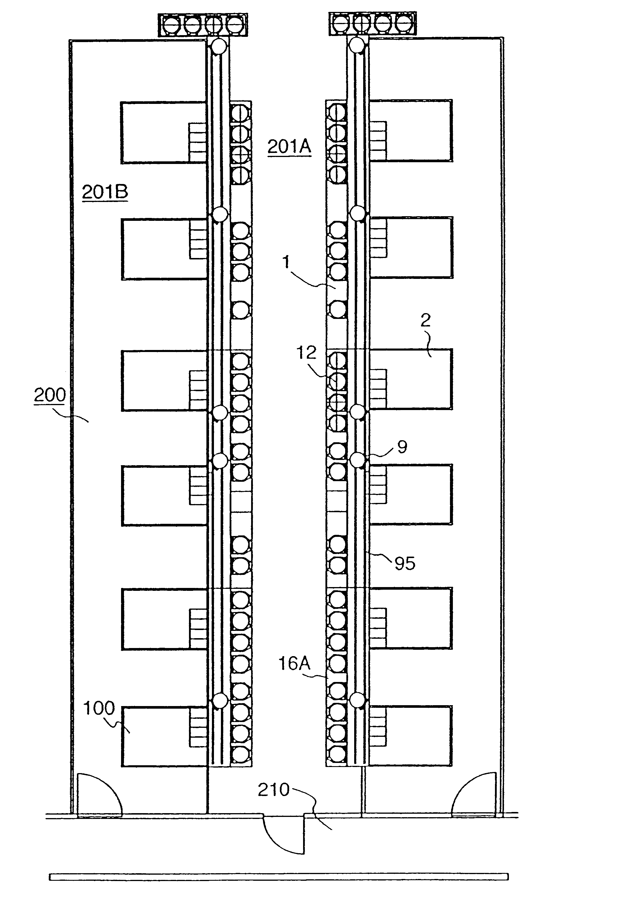 Vacuum processing apparatus and semiconductor manufacturing line using the same