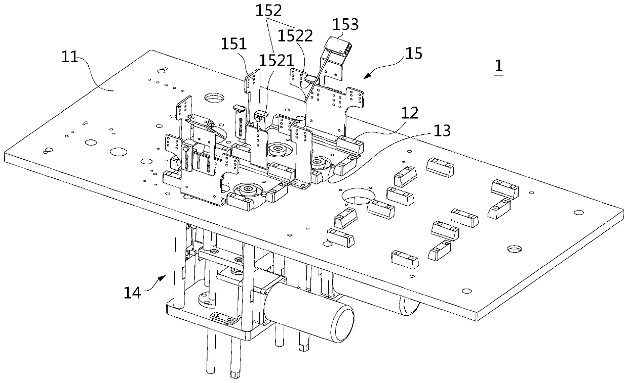 Lithium capacitor plate inserting machine and lithium capacitor plate inserting method