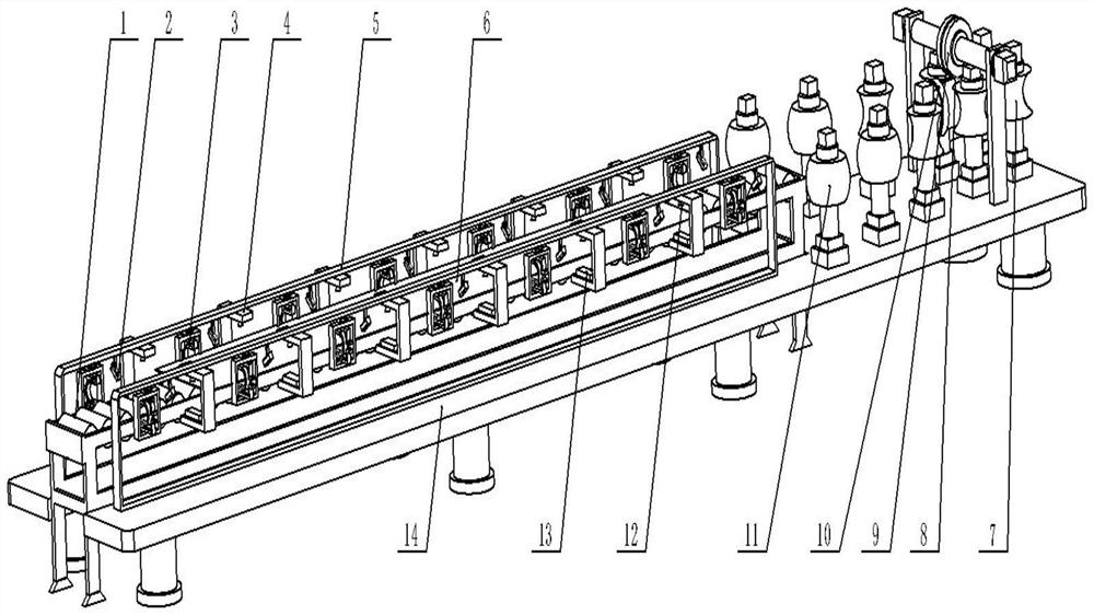 On-line heating method and device for stainless steel pipe