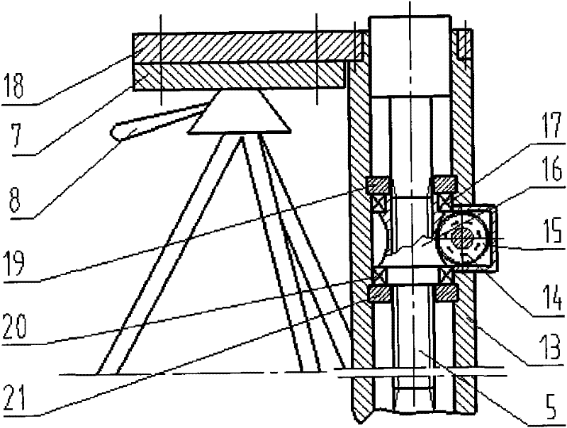 A continuous casting crystallizer centering measuring device