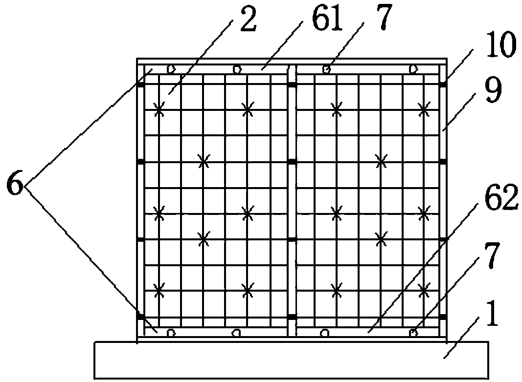 Masonry building wall structure reinforced by double layers of packing straps and construction method thereof