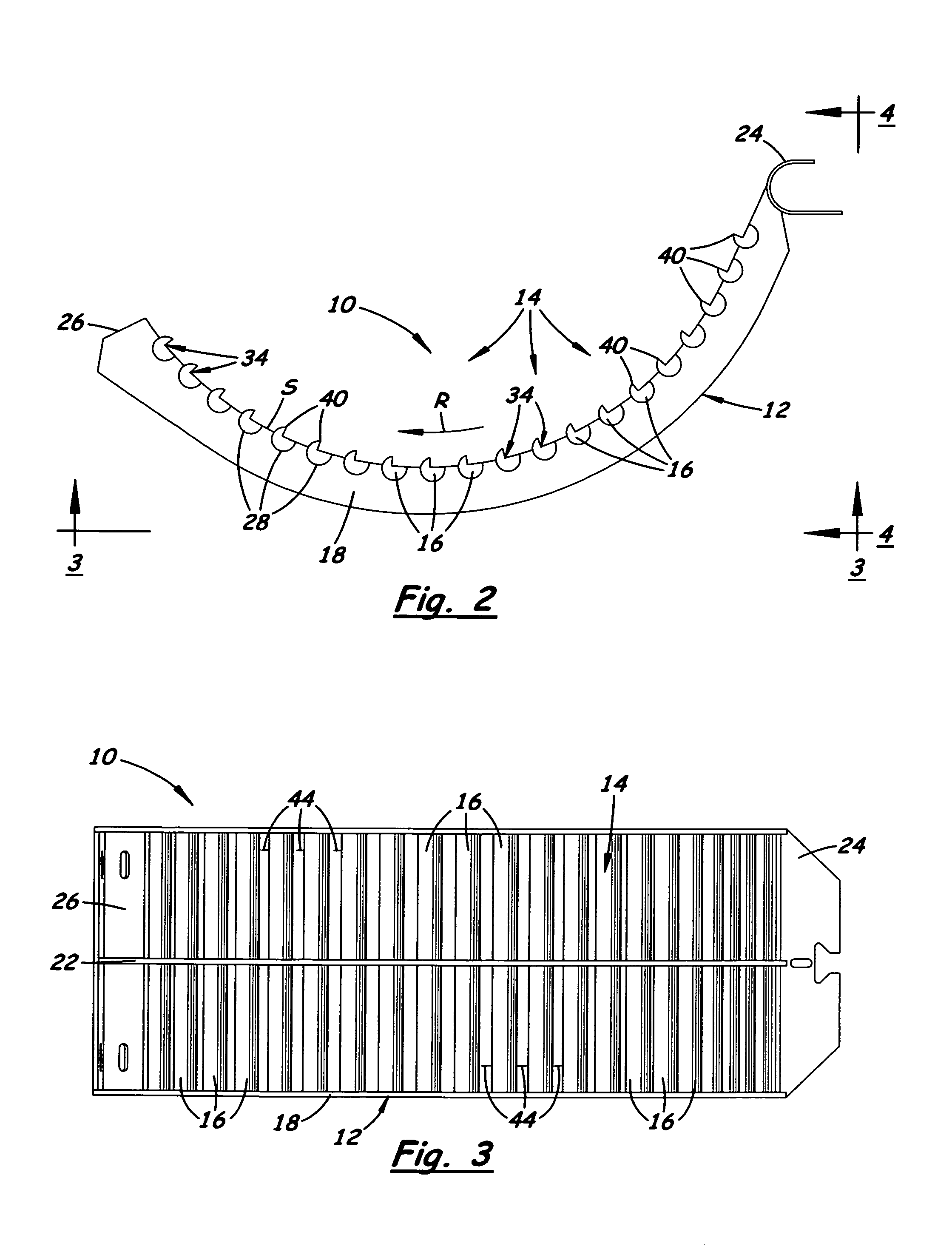 Longitudinally notched threshing element for an agricultural combine threshing concave