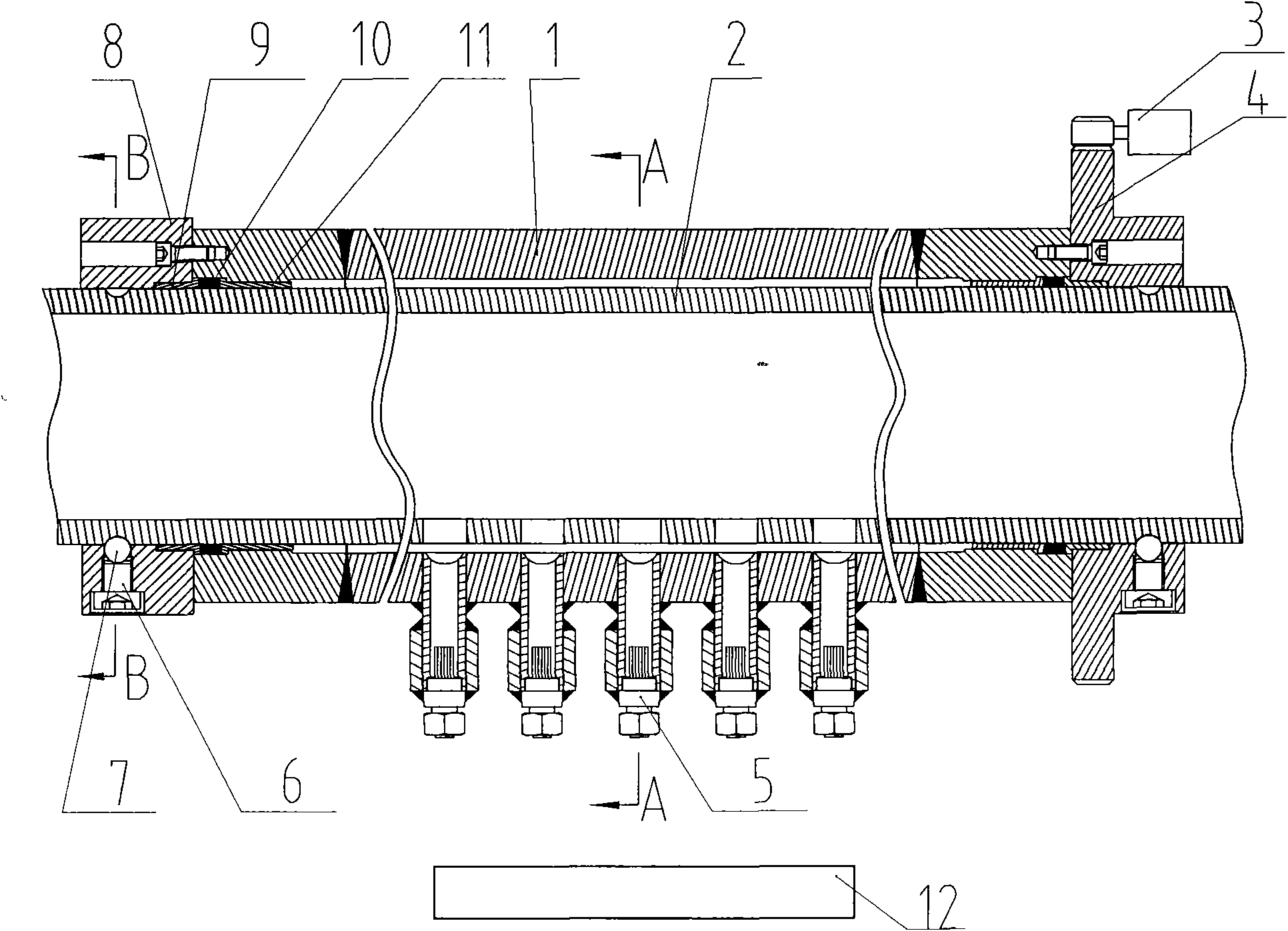 Self-enclosed coaxial equal-angle alternate rotary descaling header device
