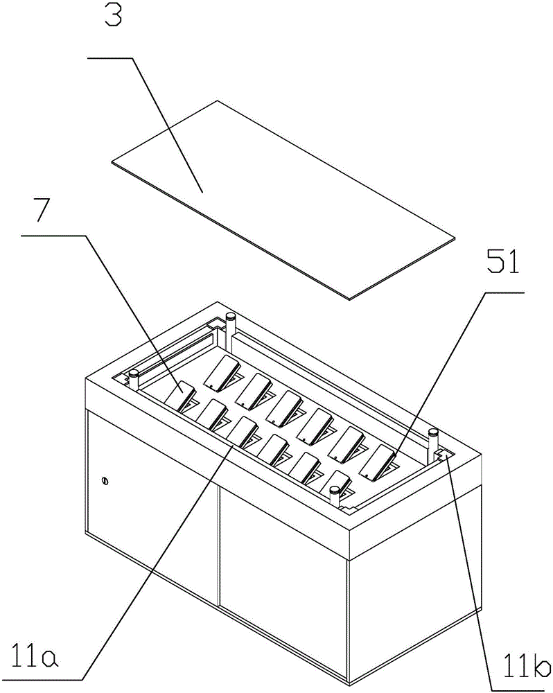 Display cabinet with adjusting devices