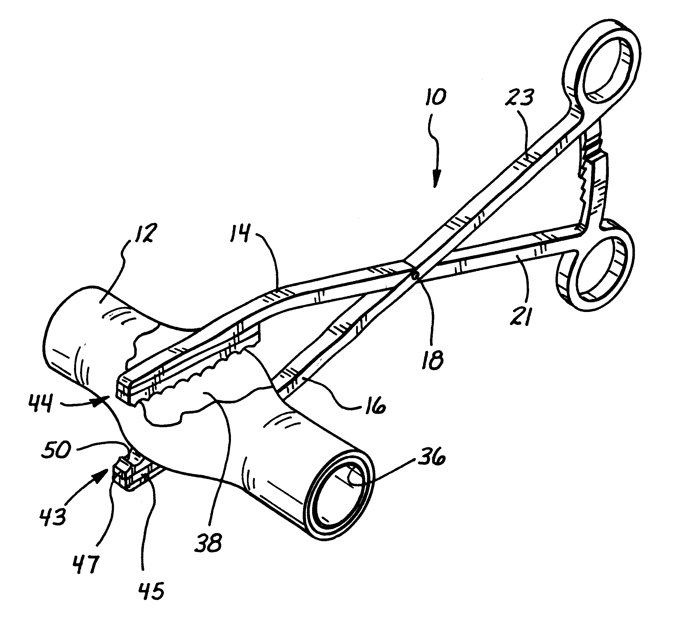Surgical clamp with improved traction
