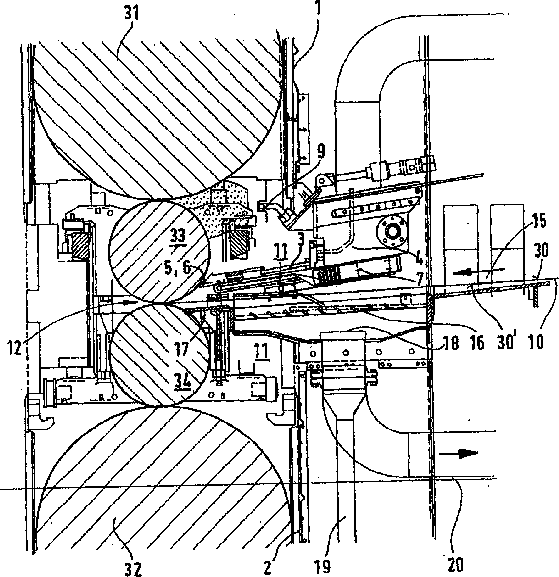 Device for keeping a cold-rolled strip dry in the outlet of strip rolling mills
