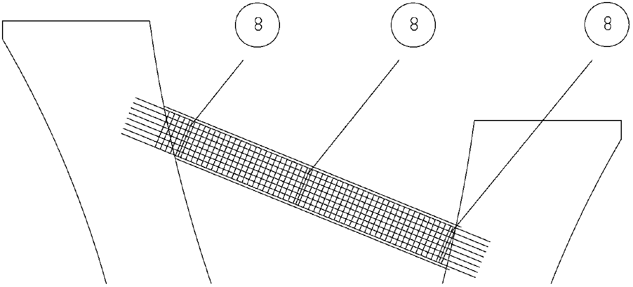 Unequal-height V-shaped bridge pier