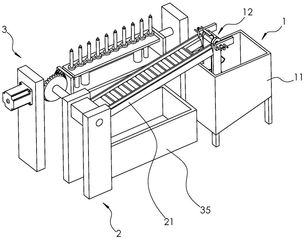 Feeding device for roving frame