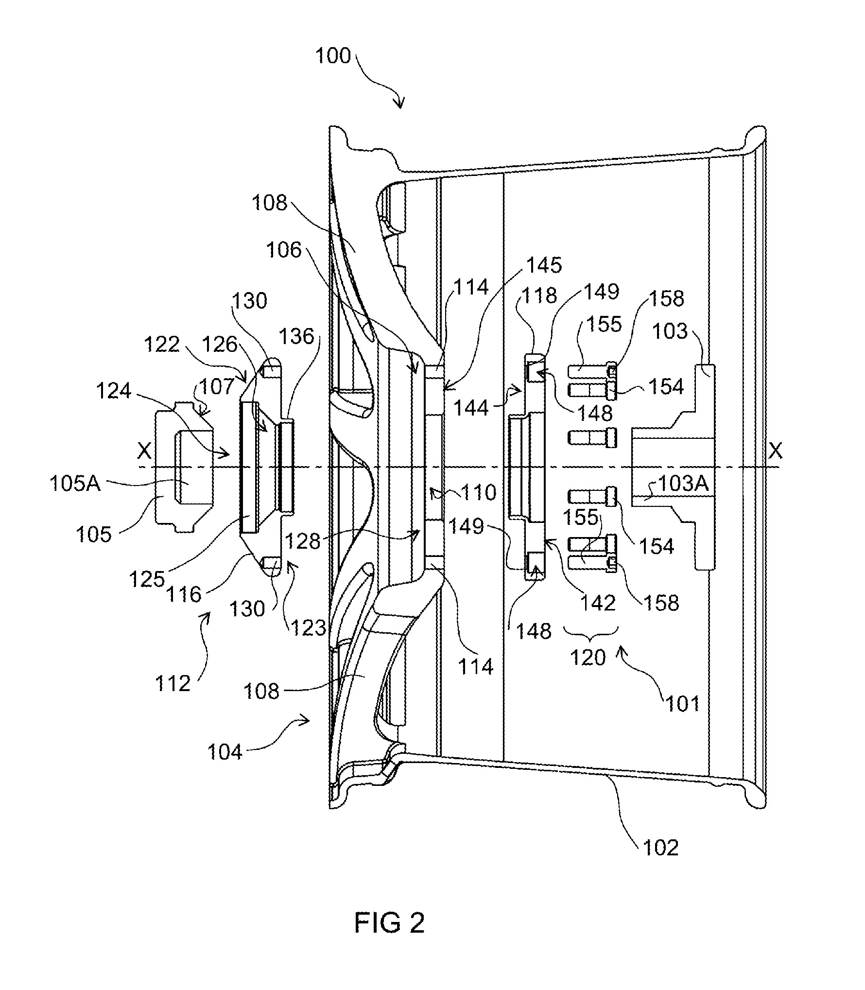 Centre-lock attachment arrangement for composite wheels