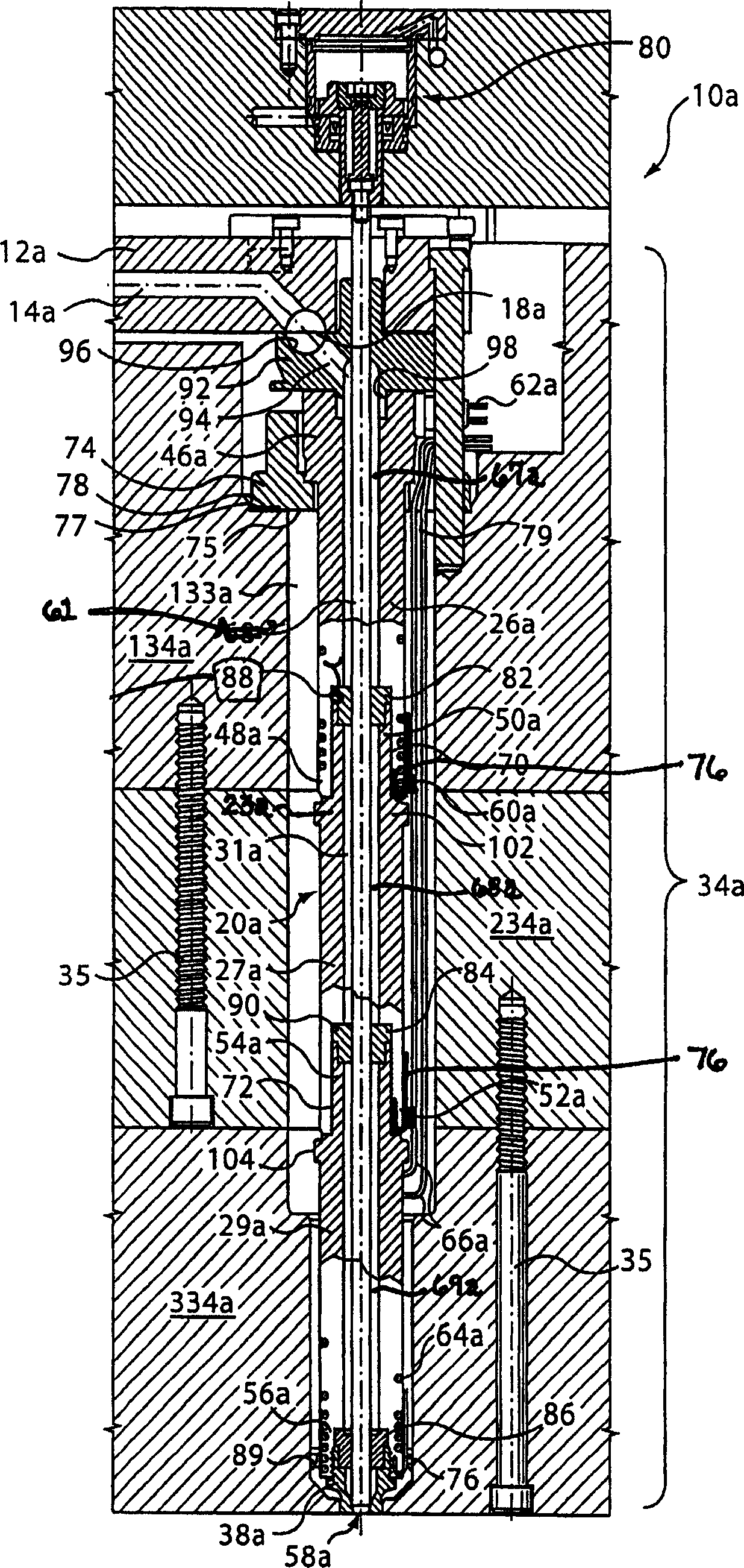 Nozzle having a nozzle body with heated and unheated nozzle body segments