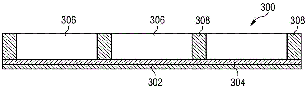 Removable indicator structure in electronic chips of a common substrate for process adjustment