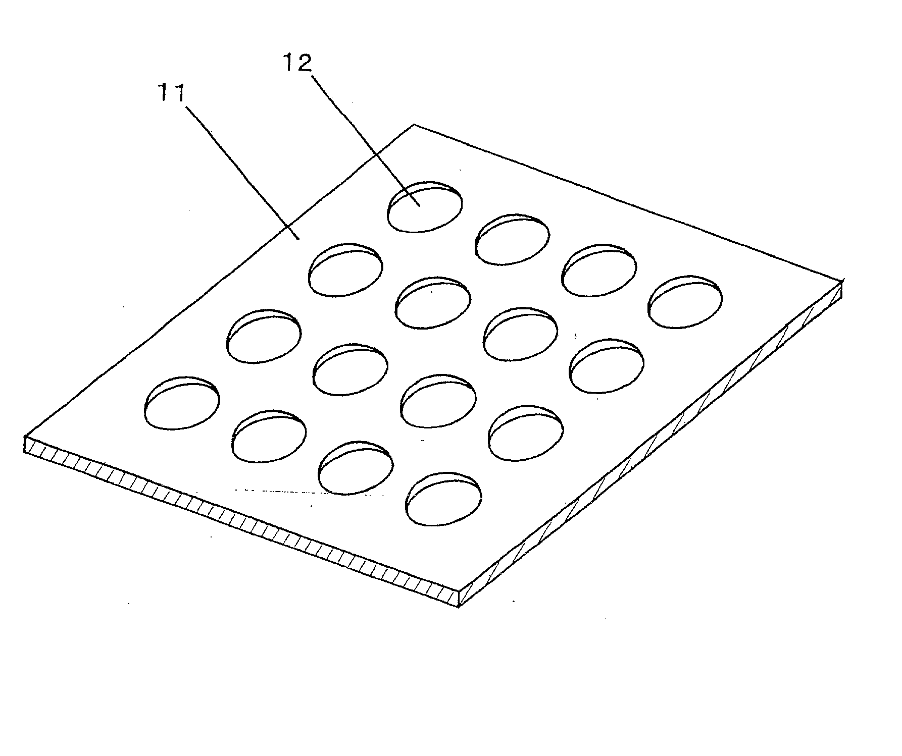 Method of manufacturing microlens array and microlens array