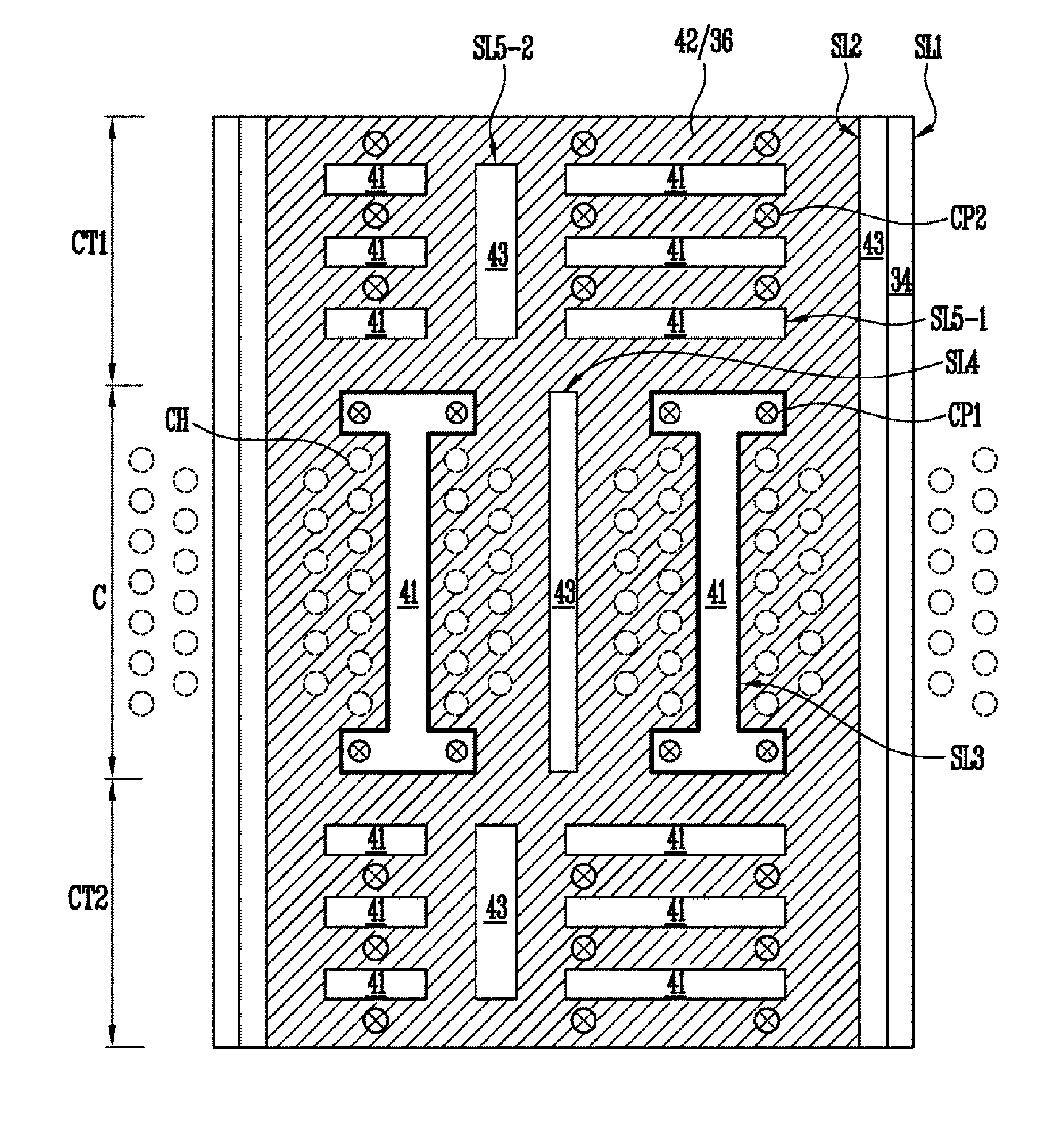 Semiconductor memory device including a slit