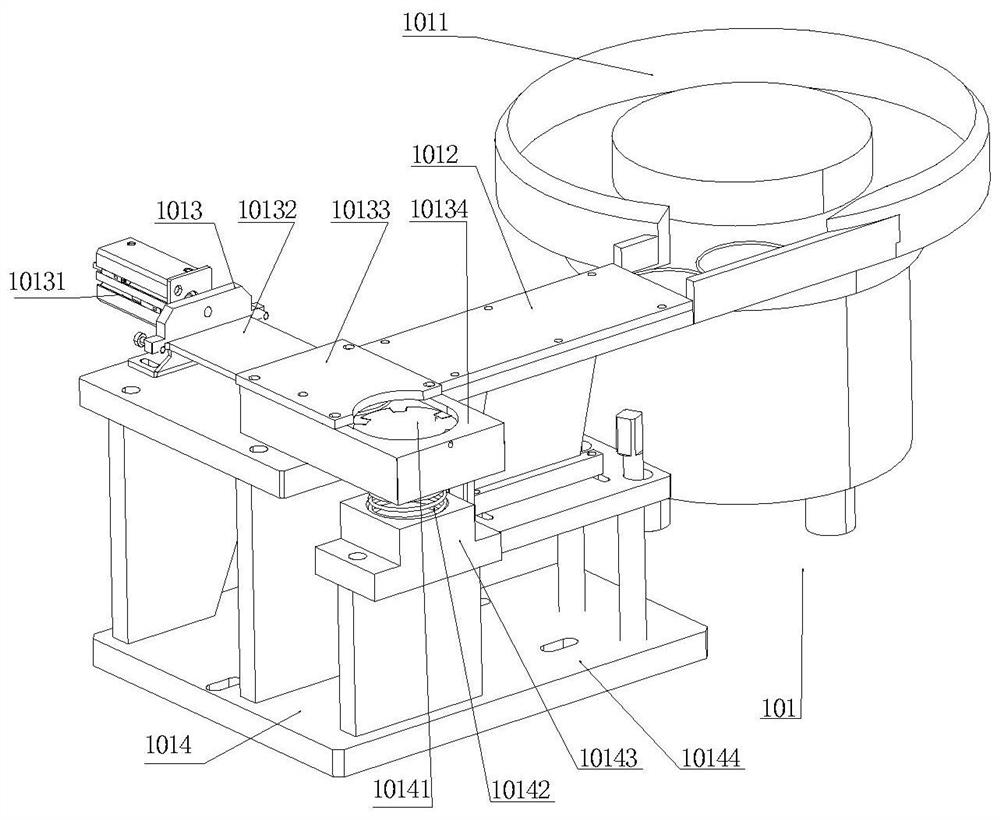Automatic sealing ring assembling device and automatic assembling method thereof