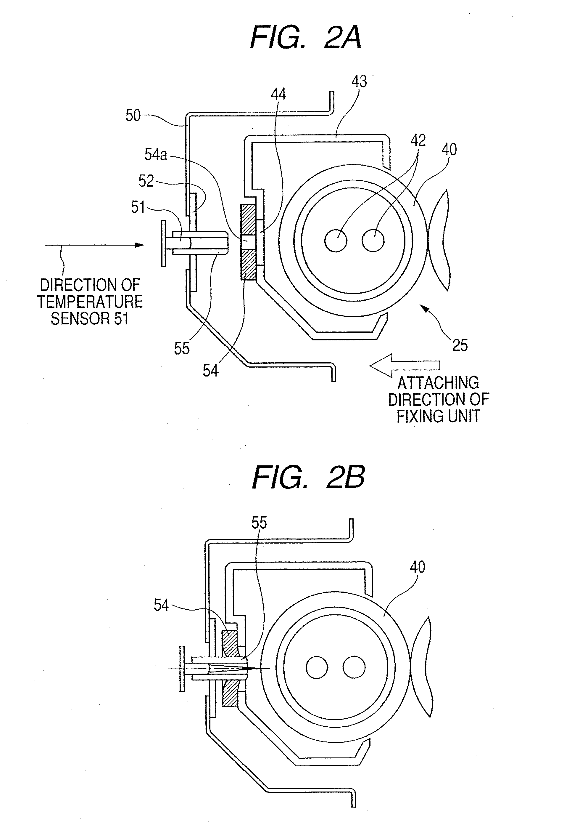 Image forming apparatus having contactless type temperature sensor