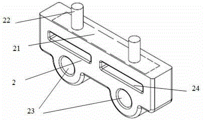 Vibration isolation lifting lug device with exhaust pipe and auxiliary frame connected