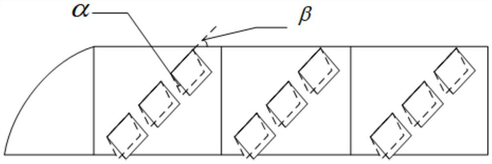 Train scale-imitating overturn-preventing structure